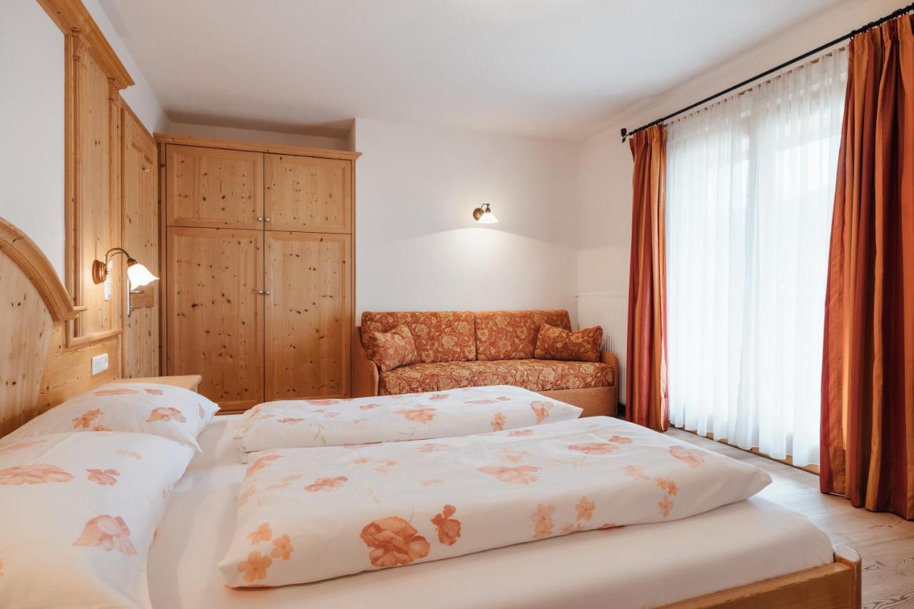 Garni Ciasa Urban Aparthotel Бадия Екстериор снимка