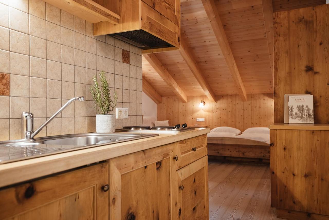 Garni Ciasa Urban Aparthotel Бадия Екстериор снимка