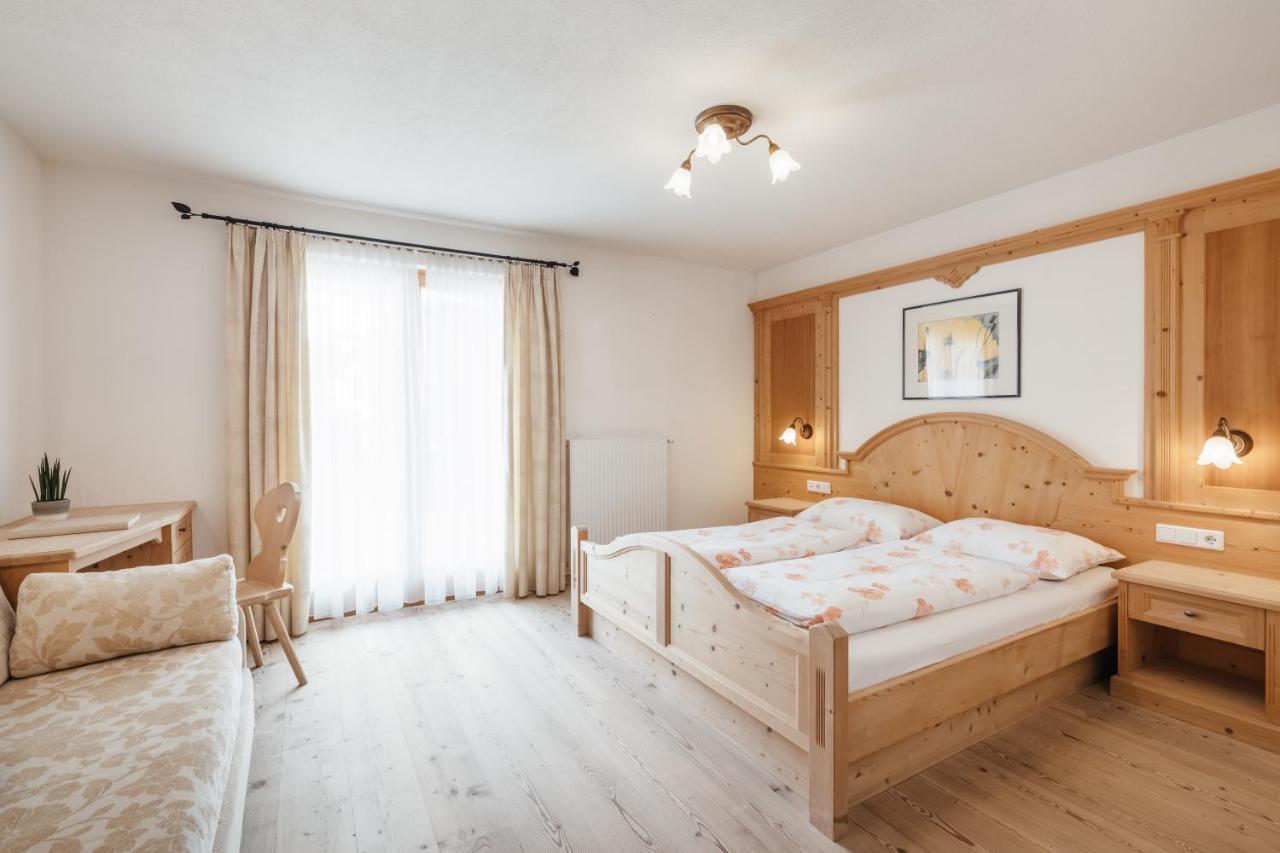 Garni Ciasa Urban Aparthotel Бадия Екстериор снимка