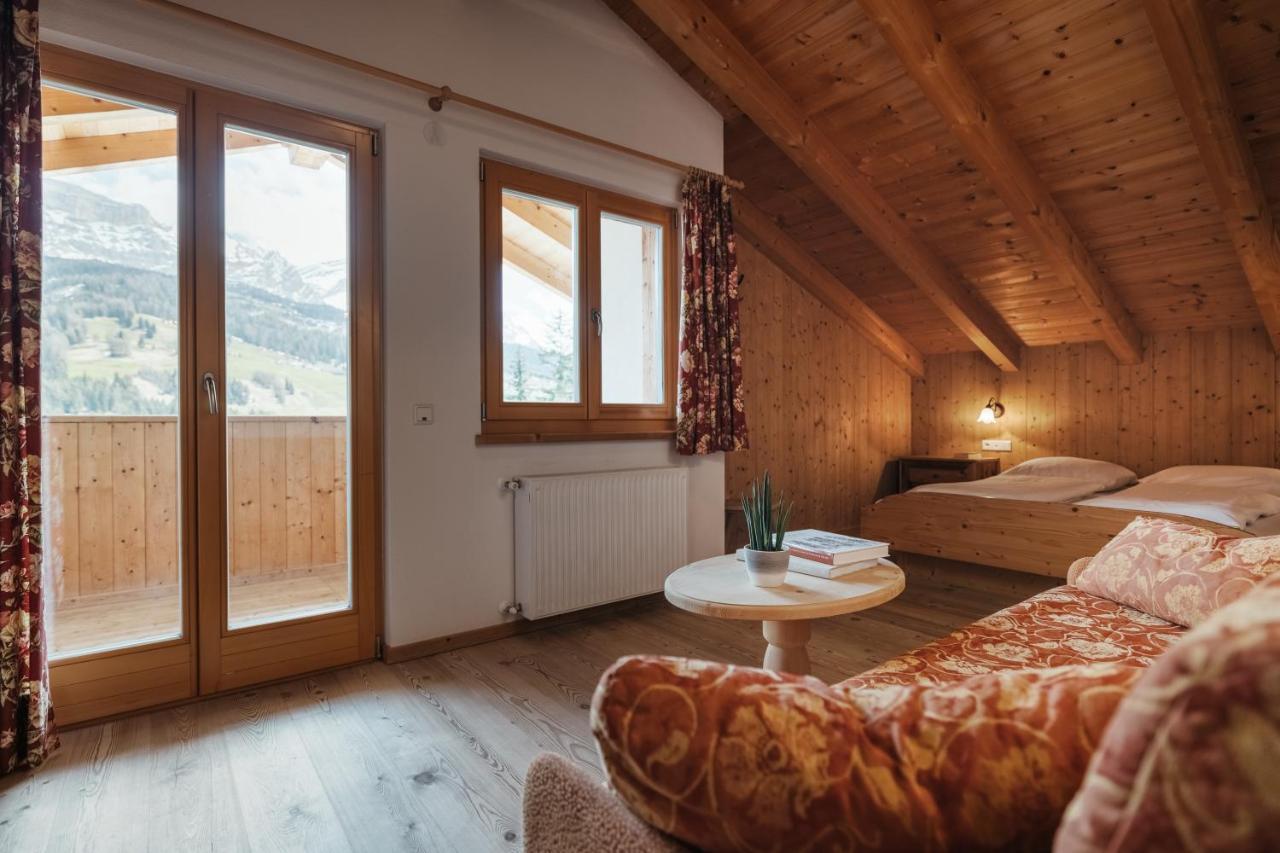 Garni Ciasa Urban Aparthotel Бадия Екстериор снимка