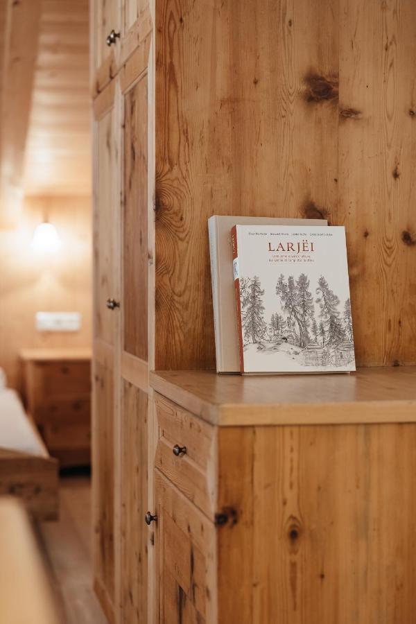 Garni Ciasa Urban Aparthotel Бадия Екстериор снимка