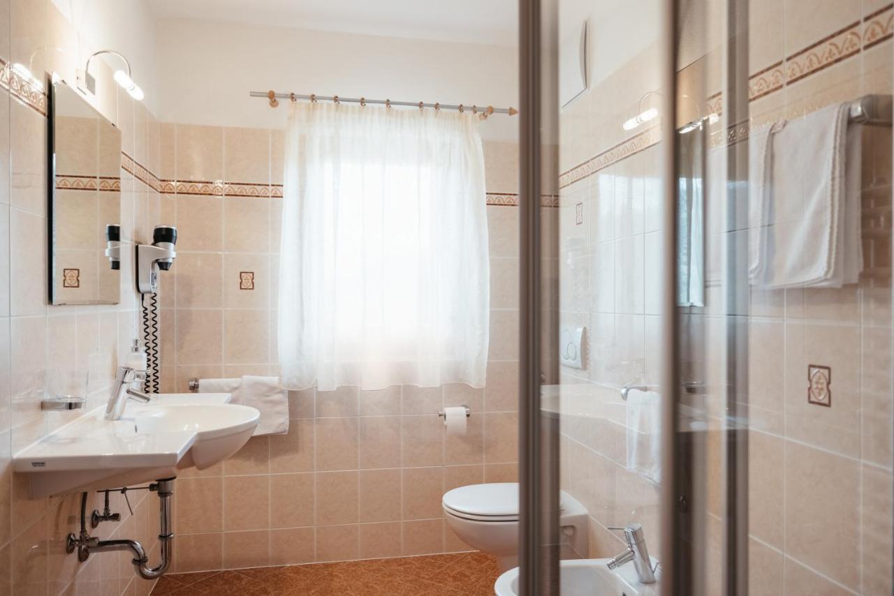 Garni Ciasa Urban Aparthotel Бадия Екстериор снимка
