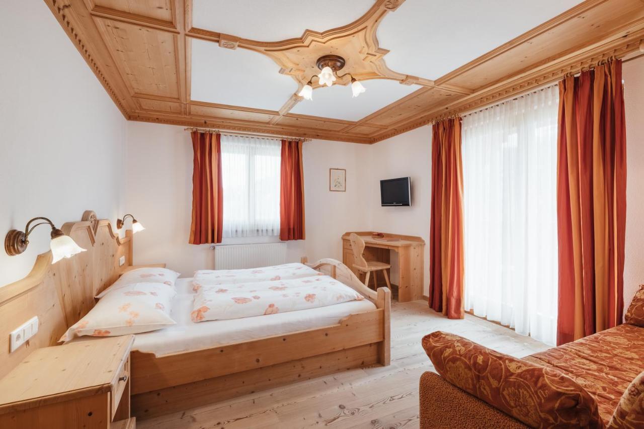 Garni Ciasa Urban Aparthotel Бадия Екстериор снимка