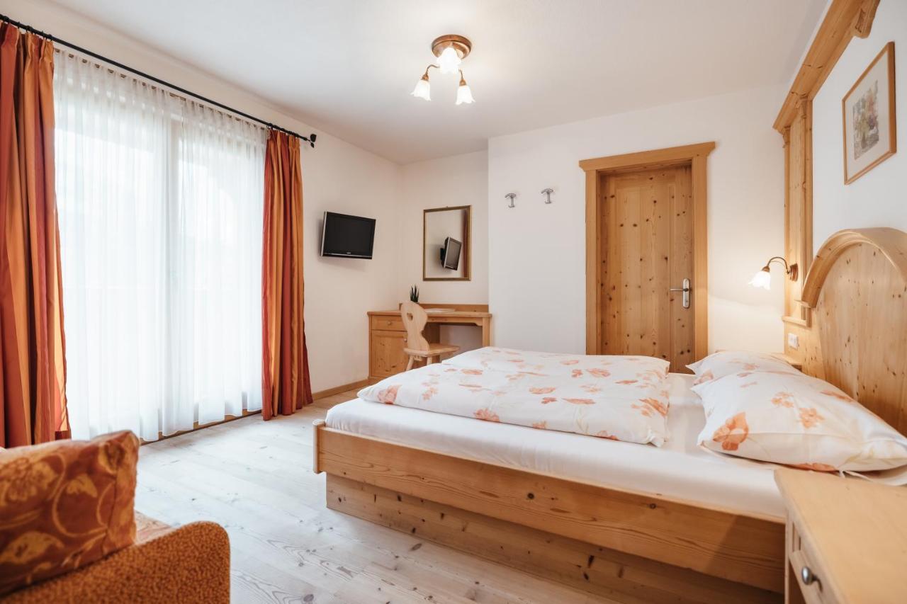Garni Ciasa Urban Aparthotel Бадия Екстериор снимка
