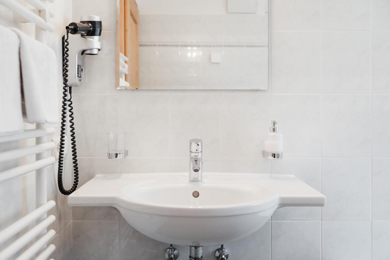 Garni Ciasa Urban Aparthotel Бадия Екстериор снимка