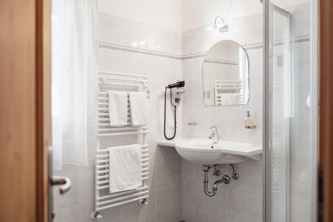Garni Ciasa Urban Aparthotel Бадия Екстериор снимка