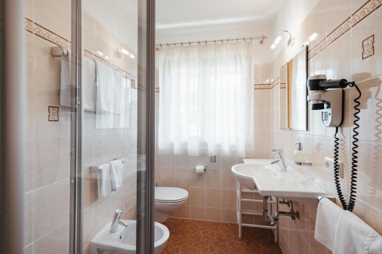 Garni Ciasa Urban Aparthotel Бадия Екстериор снимка
